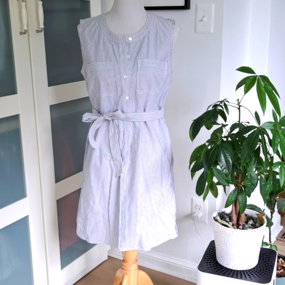 Vineyard Vines Seersucker Shirt Dress with Tie Belt - Size 8